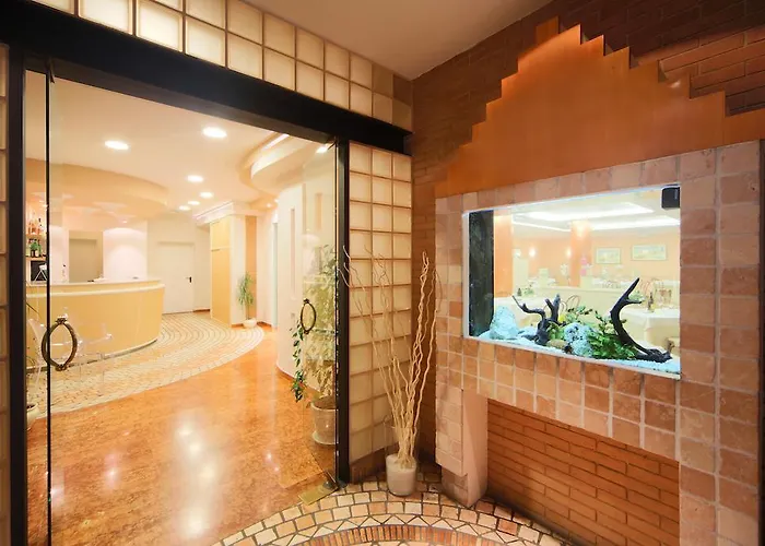 Ristorante Lucia Hotel 3*