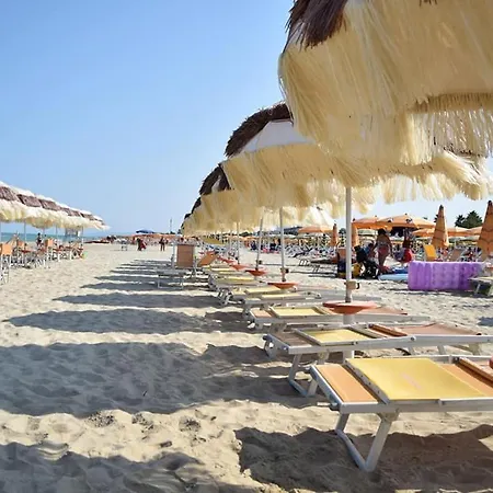 Ristorante Lucia - 100 Mt Dal Mare 3* Giulianova