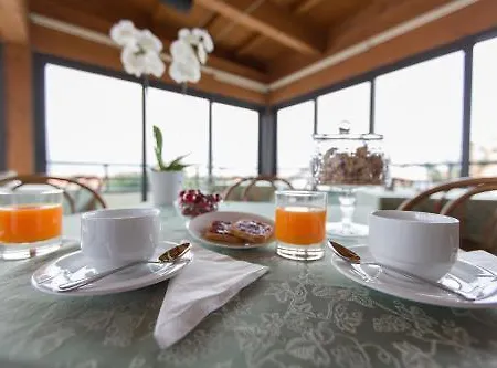 Ristorante Lucia - 100 Mt Dal Mare 3*