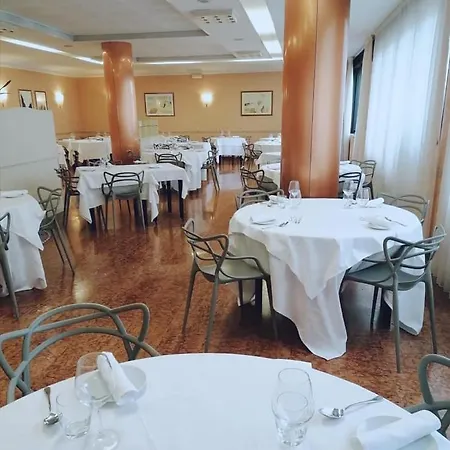 Ristorante Lucia - 100 Mt Dal Mare