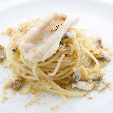 Ristorante Lucia - 100 Mt Dal Mare מלון