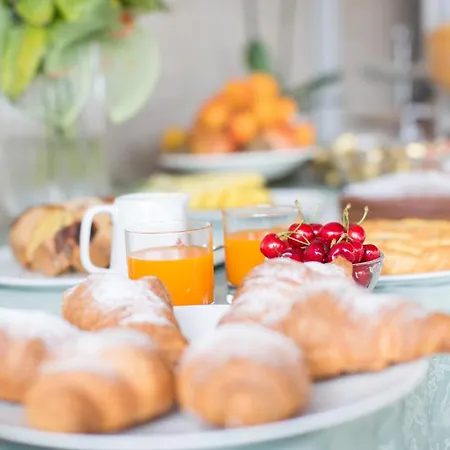 Hotel Ristorante Lucia - 100 Mt Dal Mare Giulianova