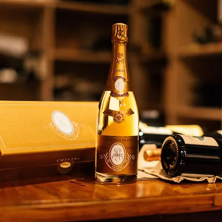 Hotel Ristorante Lucia - 100 Mt Dal Mare 3*