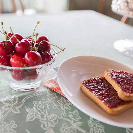 Hotel Ristorante Lucia - 100 Mt Dal Mare