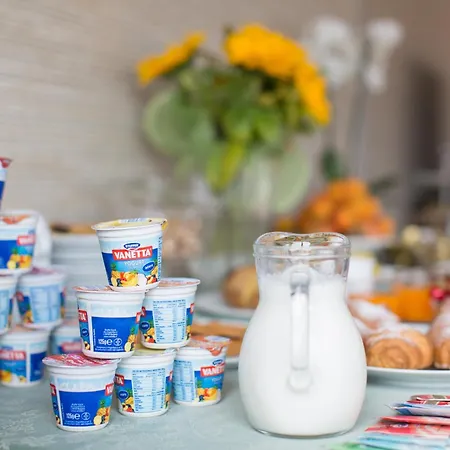 Hotel Ristorante Lucia - 100 Mt Dal Mare