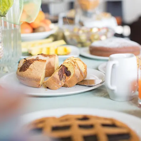 Hotel Ristorante Lucia - 100 Mt Dal Mare