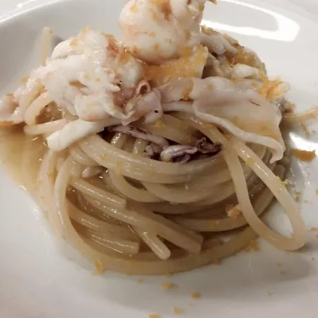 מלון Ristorante Lucia - 100 Mt Dal Mare 3*