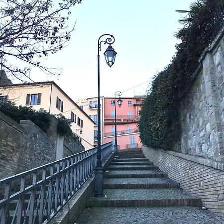 Hotel Ristorante Lucia - 100 Mt Dal Mare Giulianova