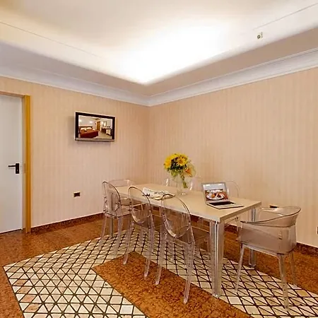 Ristorante Lucia - 100 Mt Dal Mare Hotel