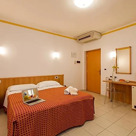 Ristorante Lucia - 100 Mt Dal Mare