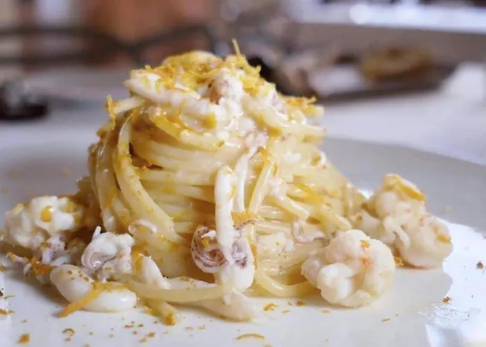 فندق Ristorante Lucia - 100 Mt Dal Mare جوليانوفا