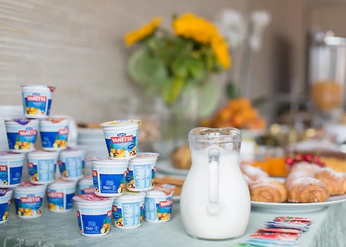 Hotel Ristorante Lucia - 100 Mt Dal Mare