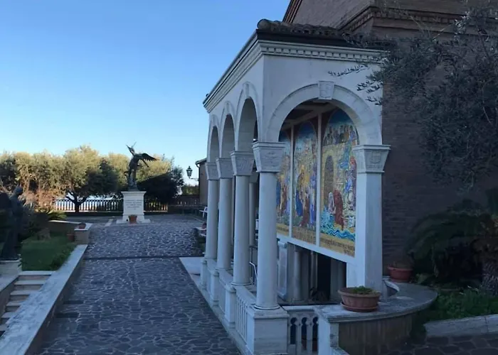 Ristorante Lucia - 100 Mt Dal Mare 3* جوليانوفا